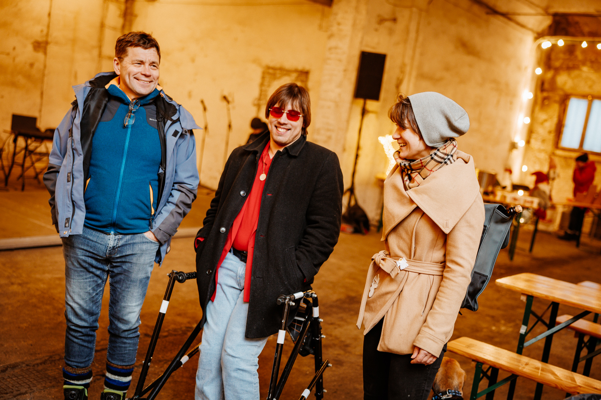 Lõime pühade puhul tulesärasse vana Hundipea laohoone, et seal korraldada jõululaata. Ligipääsetavusega aitas meid Eesti Liikumispuudega Inimeste Liidu